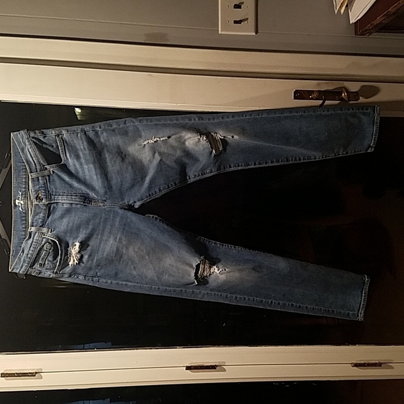 NWOT 7FOR ALL MANKIND RYLEY DISTRESSED JEAN/ITALIAN FABRIC/SOLD OUT ONLINE - Picture 2 of 16